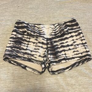 FLEO size small black and white tie dye shorts